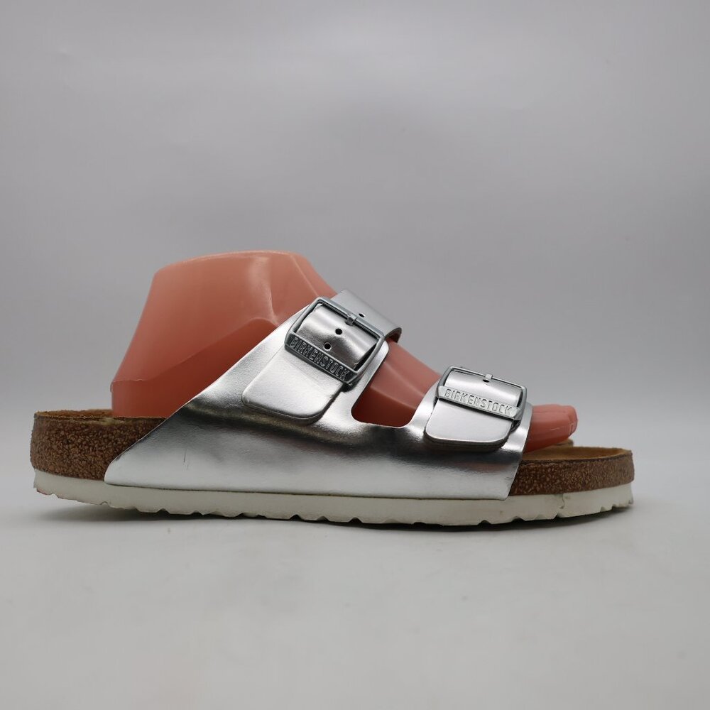 Birkenstock Arizona Women's EU 40 US 9 Soft Footbed Silver Leather - Picture 1 of 10